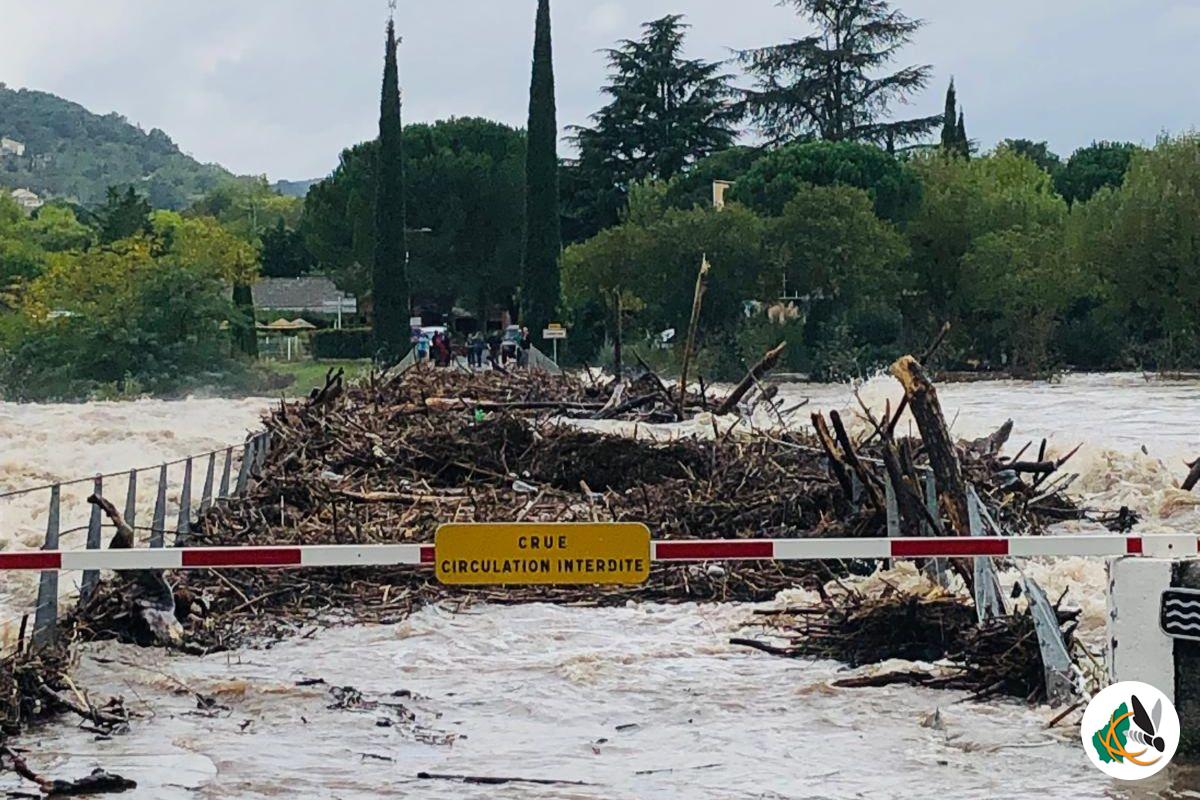 Route innondée en Ardèche